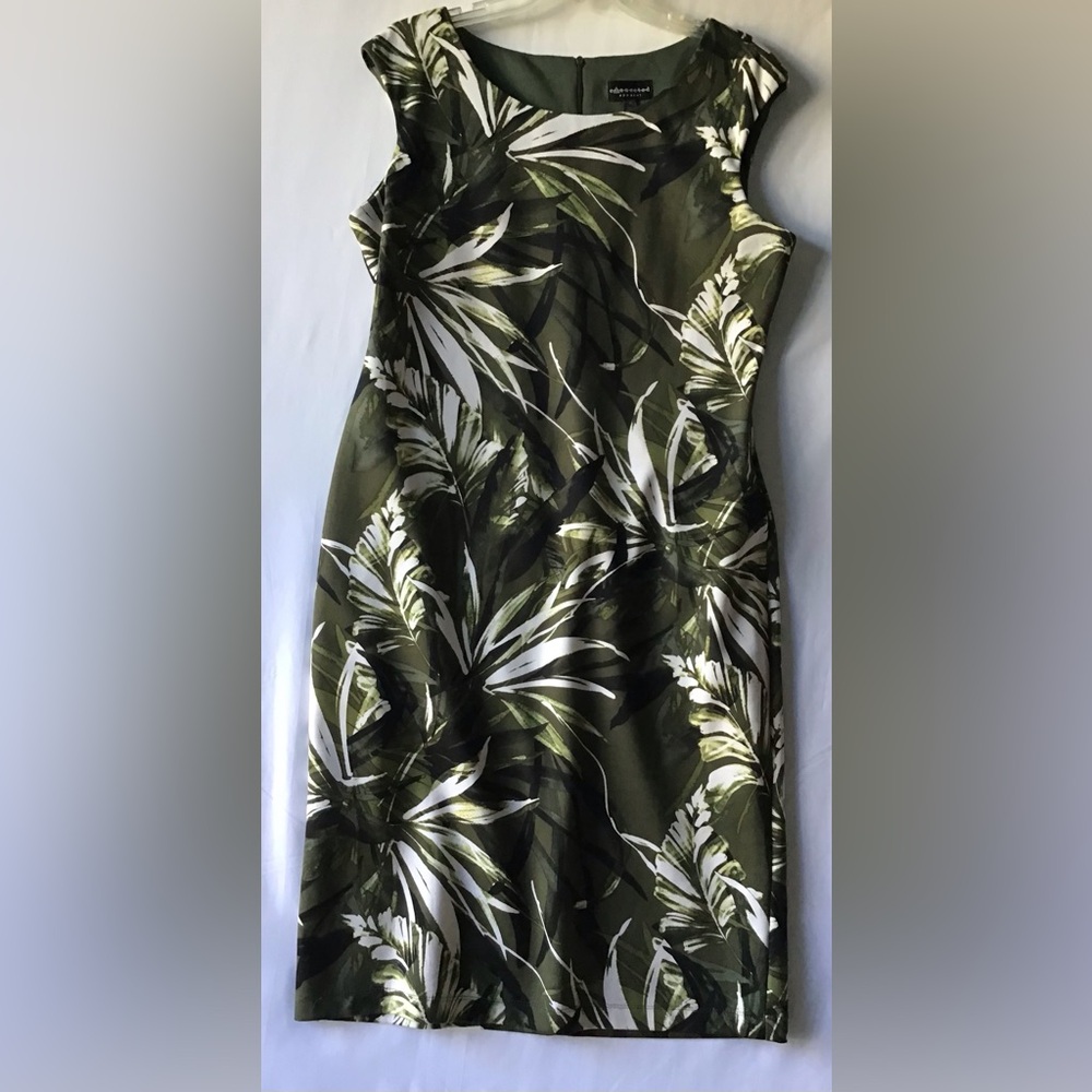 60 Green Leaf Print Midi Dress